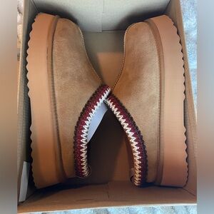 NWT Steve Madden Selena Cognac Shoes